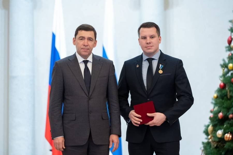 Ученый секретарь Академии награжден медалью «За заслуги перед Свердловской областью»
